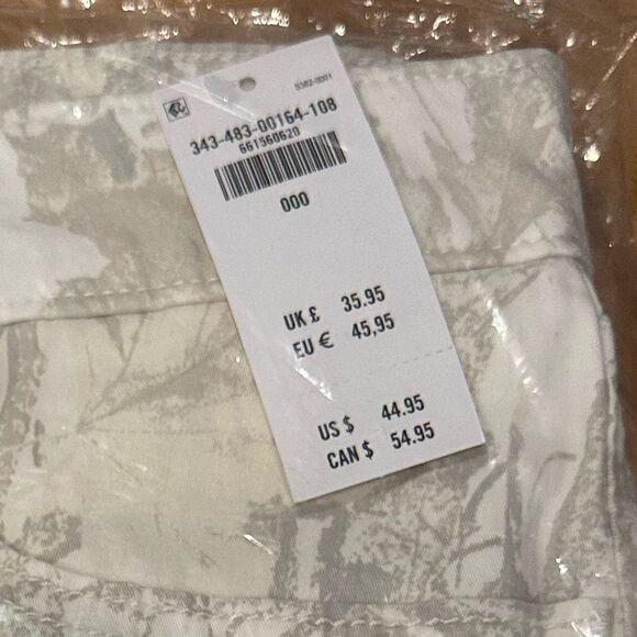 Hollister 000 oversized white camo mini skirt - Picture 3 of 3